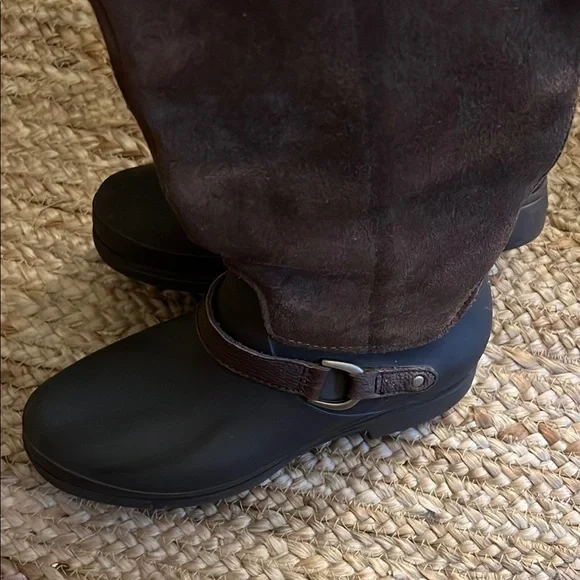 Brown Knee-High Boots - Picture 3 of 7